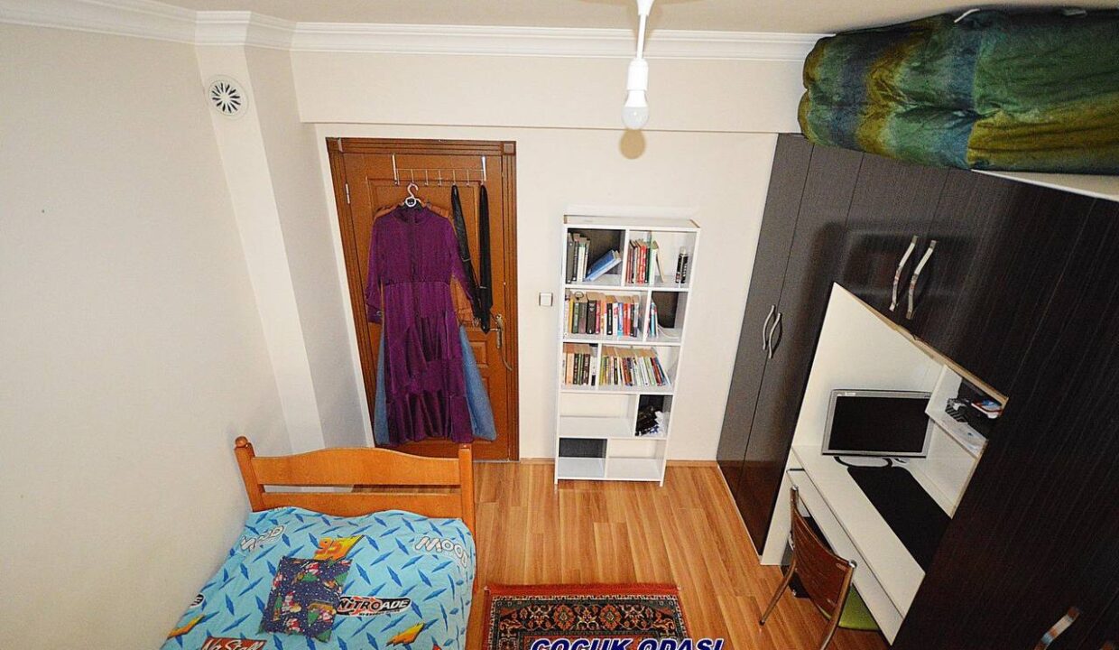 photo_5978725219587703188_y